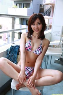 Risa Yoshiki feet photo 11
