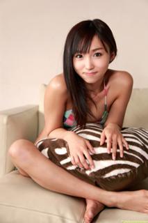 Risa Yoshiki feet photo 4