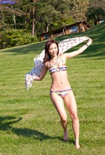 Risa Yoshiki feet photo 10