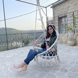 Rita Hayek feet photo 6