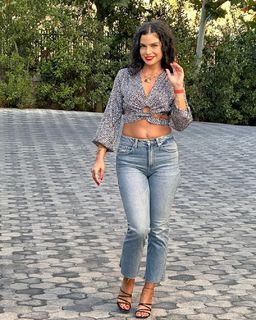 Rita Hayek feet photo 3