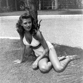 Rita Hayworth feet photo thumbnail