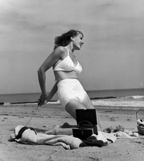 Rita Hayworth feet photo thumbnail