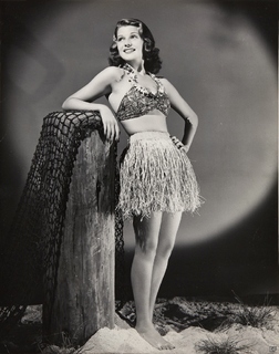 Rita Hayworth feet photo thumbnail