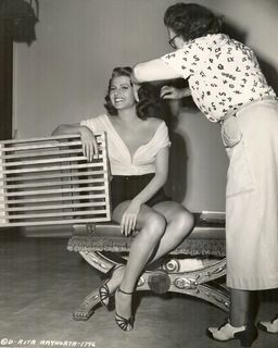 Rita Hayworth feet photo thumbnail