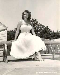 Rita Hayworth feet photo thumbnail