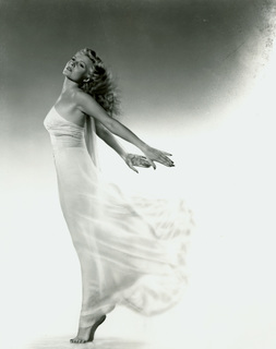 Rita Hayworth feet photo thumbnail