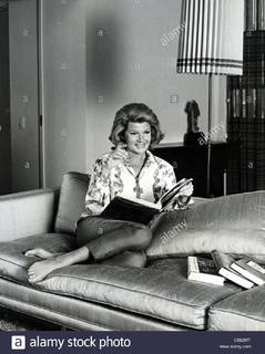 Rita Hayworth feet photo thumbnail