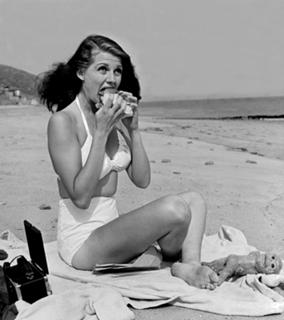 Rita Hayworth feet photo thumbnail