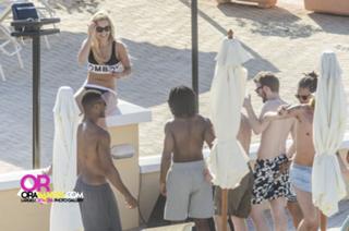 Rita Ora feet photo thumbnail
