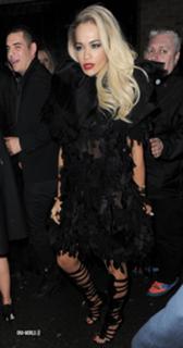 Rita Ora feet photo thumbnail