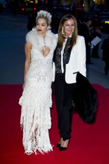 Rita Ora feet photo thumbnail