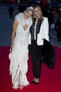 Rita Ora feet photo thumbnail