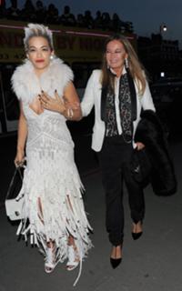 Rita Ora feet photo thumbnail