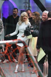 Rita Ora feet photo thumbnail