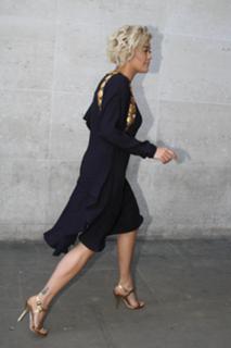 Rita Ora feet photo thumbnail