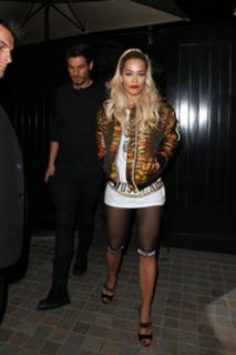 Rita Ora feet photo thumbnail