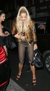 Rita Ora feet photo thumbnail