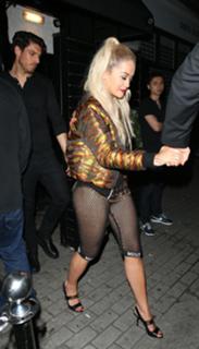 Rita Ora feet photo thumbnail