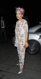 Rita Ora feet photo thumbnail