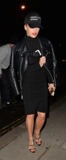 Rita Ora feet photo thumbnail