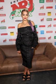 Rita Ora feet photo thumbnail