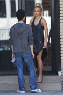 Rita Ora feet photo thumbnail
