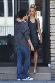 Rita Ora feet photo thumbnail