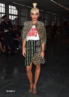 Rita Ora feet photo thumbnail