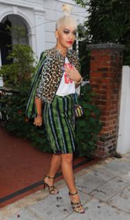 Rita Ora feet photo thumbnail