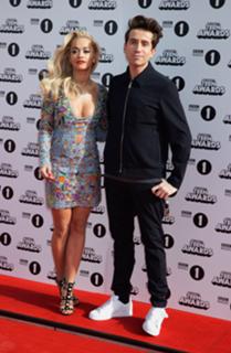 Rita Ora feet photo thumbnail
