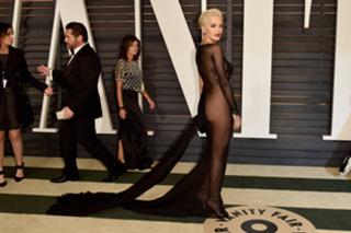 Rita Ora feet photo thumbnail