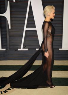 Rita Ora feet photo thumbnail