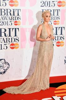 Rita Ora feet photo thumbnail