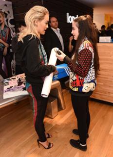 Rita Ora feet photo thumbnail