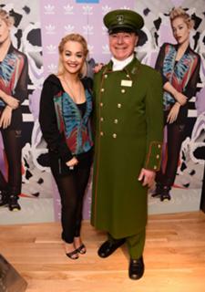Rita Ora feet photo thumbnail