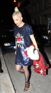 Rita Ora feet photo thumbnail