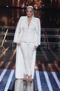 Rita Ora feet photo thumbnail