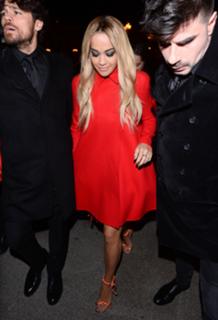 Rita Ora feet photo thumbnail