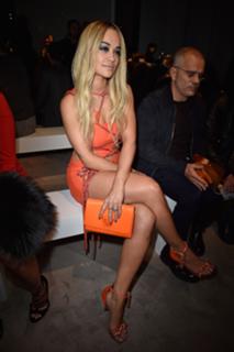 Rita Ora feet photo thumbnail