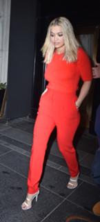 Rita Ora feet photo thumbnail