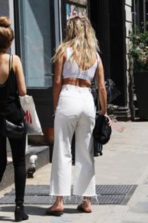 Rita Ora feet photo thumbnail