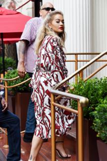 Rita Ora feet photo thumbnail