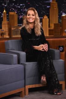 Rita Ora feet photo thumbnail