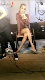 Rita Ora feet photo thumbnail
