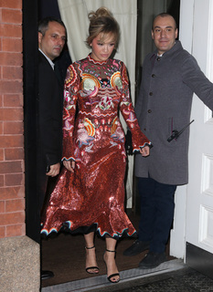 Rita Ora feet photo thumbnail