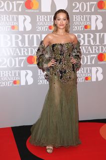 Rita Ora feet photo thumbnail