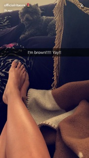 Rita Ora feet photo thumbnail
