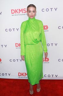 Rita Ora feet photo thumbnail