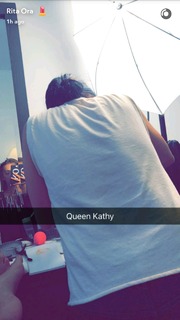Rita Ora feet photo thumbnail